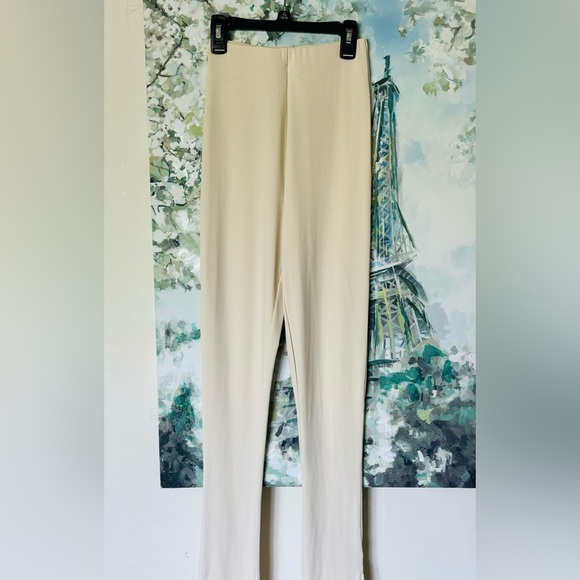 Meshki Michelle Side Slit legging in cream size XS - Picture 3 of 5